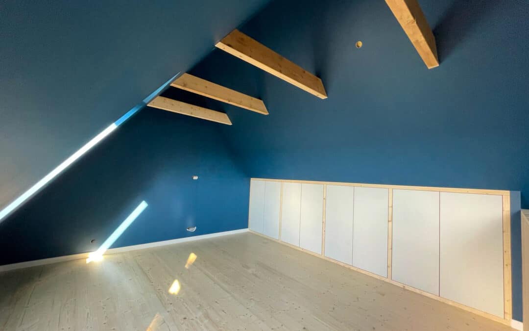 Aménagement de sous-pente : placard sur-mesure